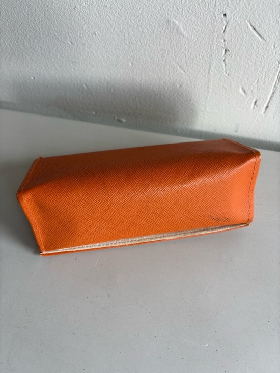 Tory Burch Orange Saffiano Wallet with tribal gradient brown Sunglasses main image 5